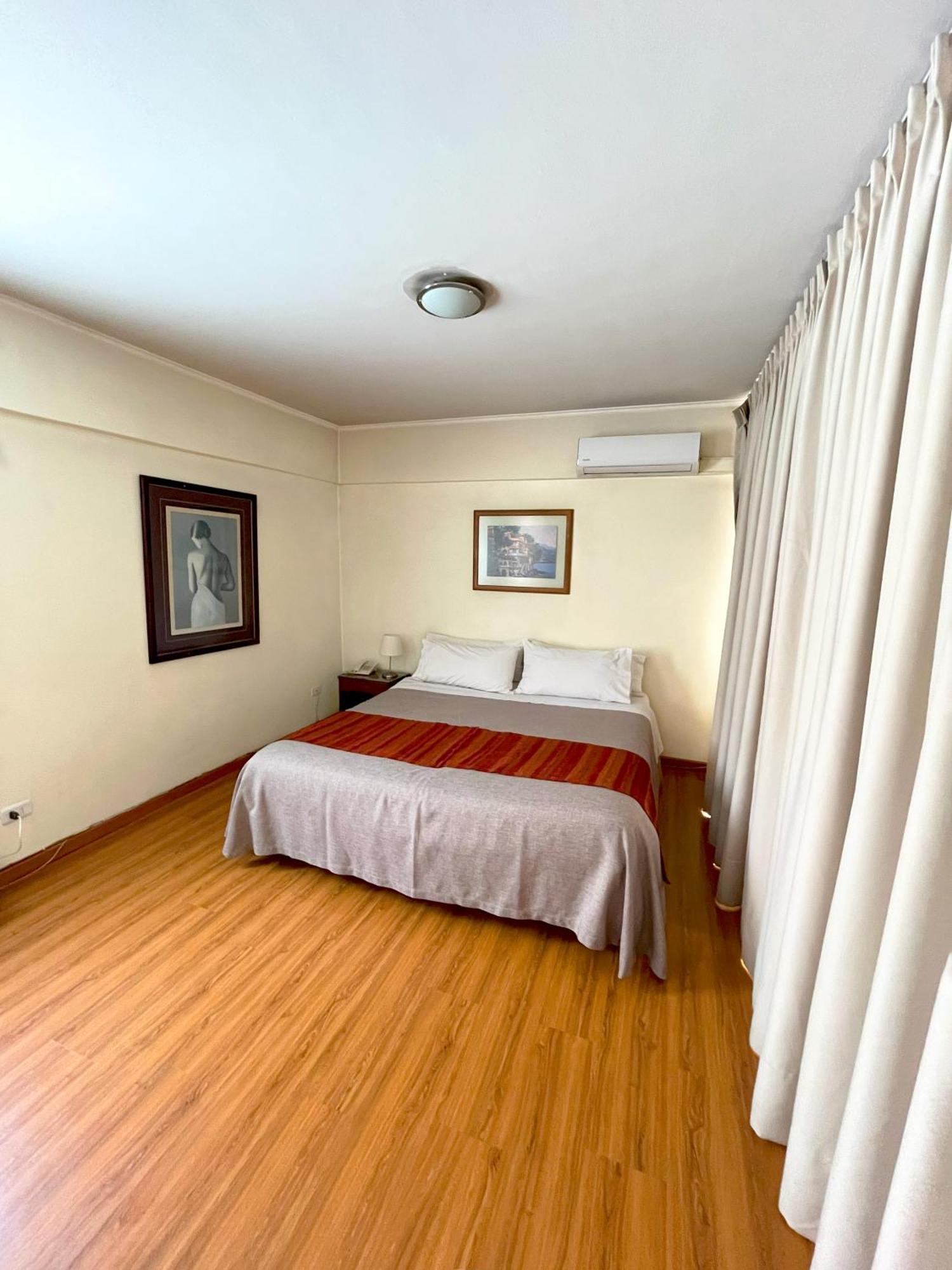 Hotel Dacarlo Σαντιάγκο Εξωτερικό φωτογραφία
